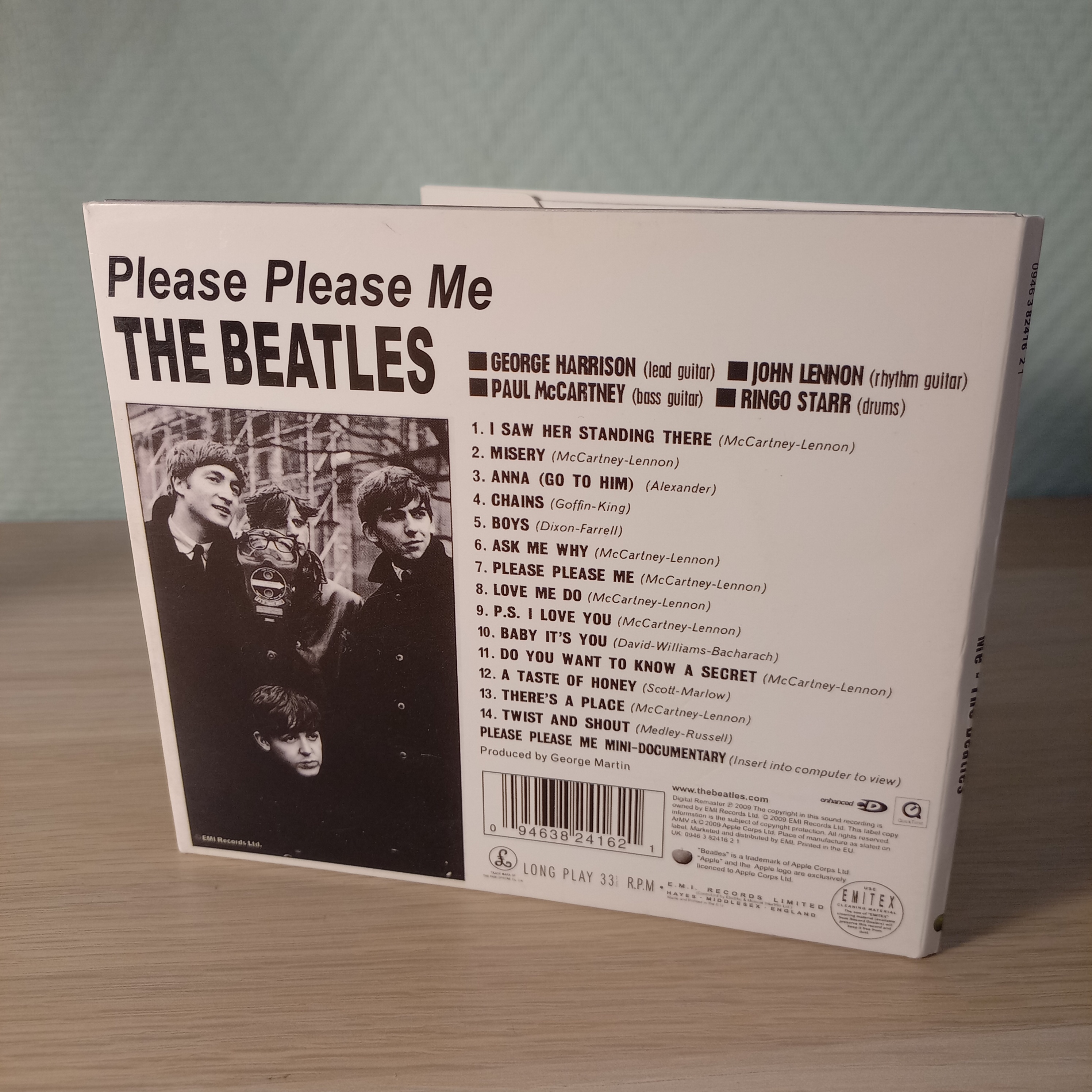 Please Please Me Задник