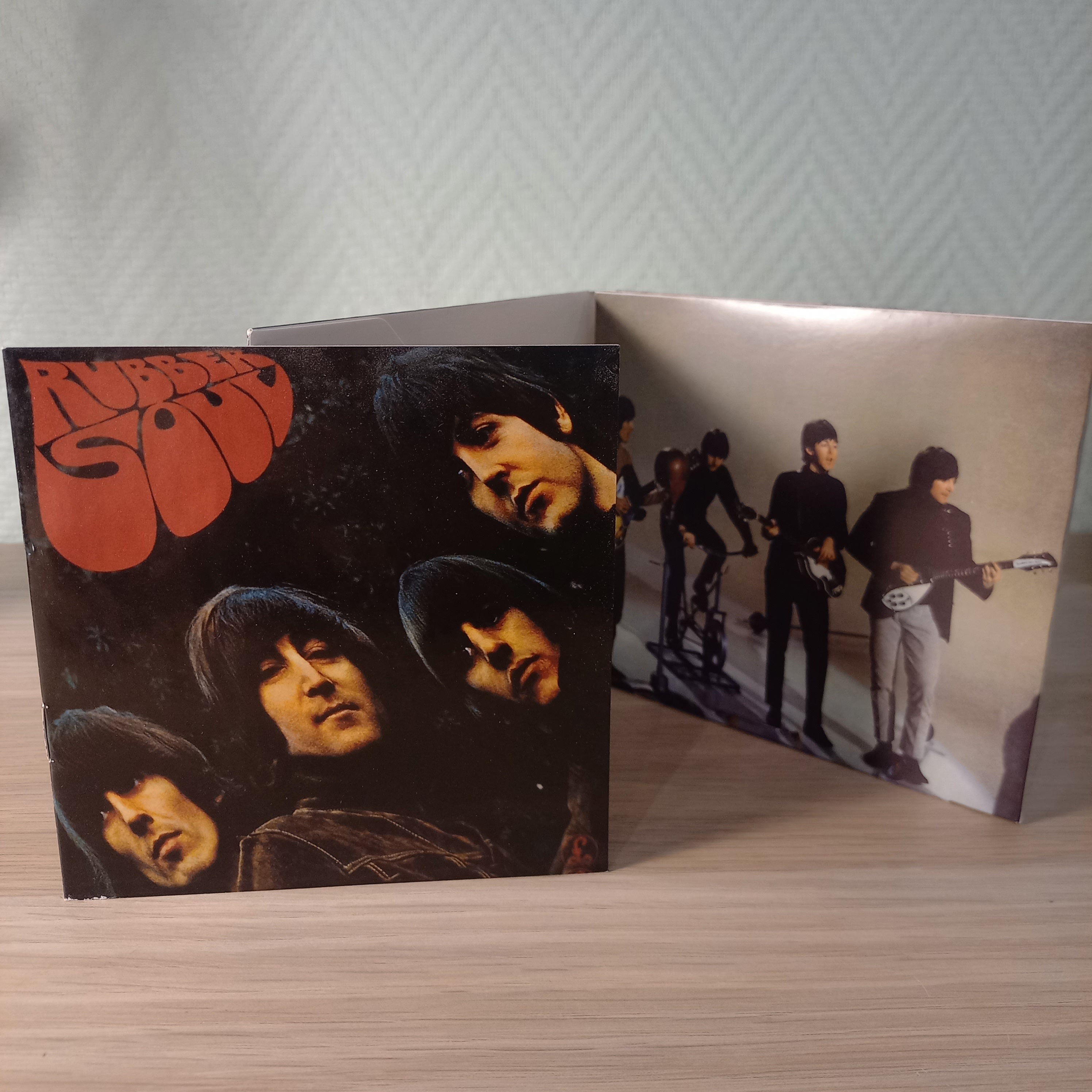 Rubber Soul Внутри, буклет