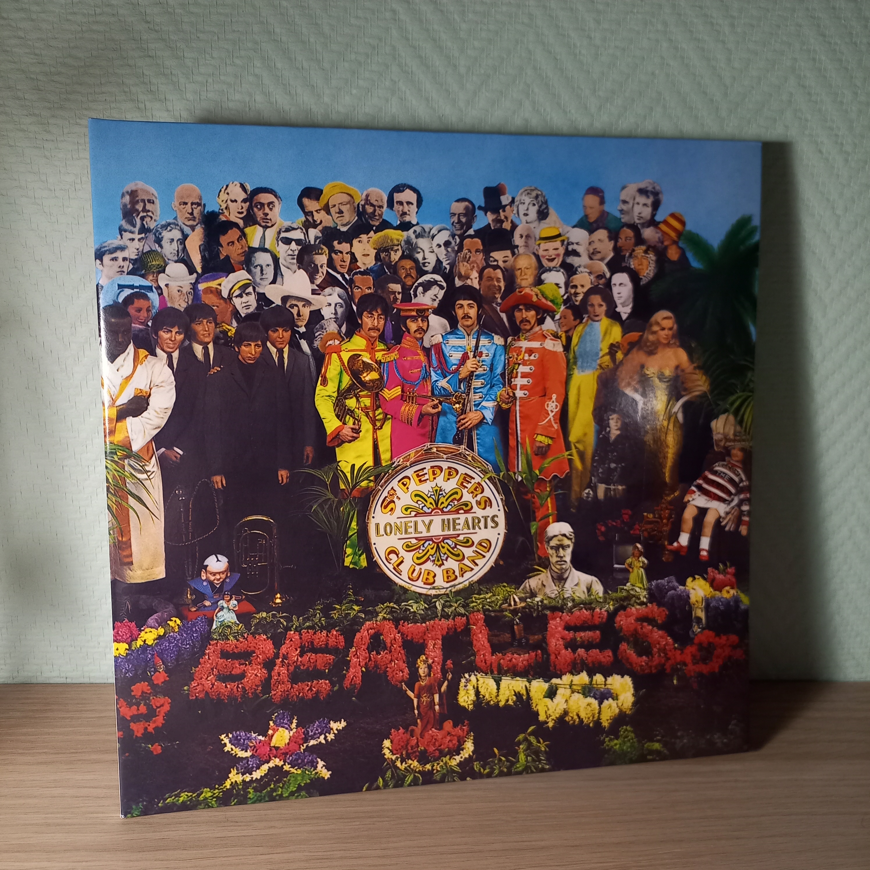 Sgt. Peppers Lonely Hearts Club Band Обложка